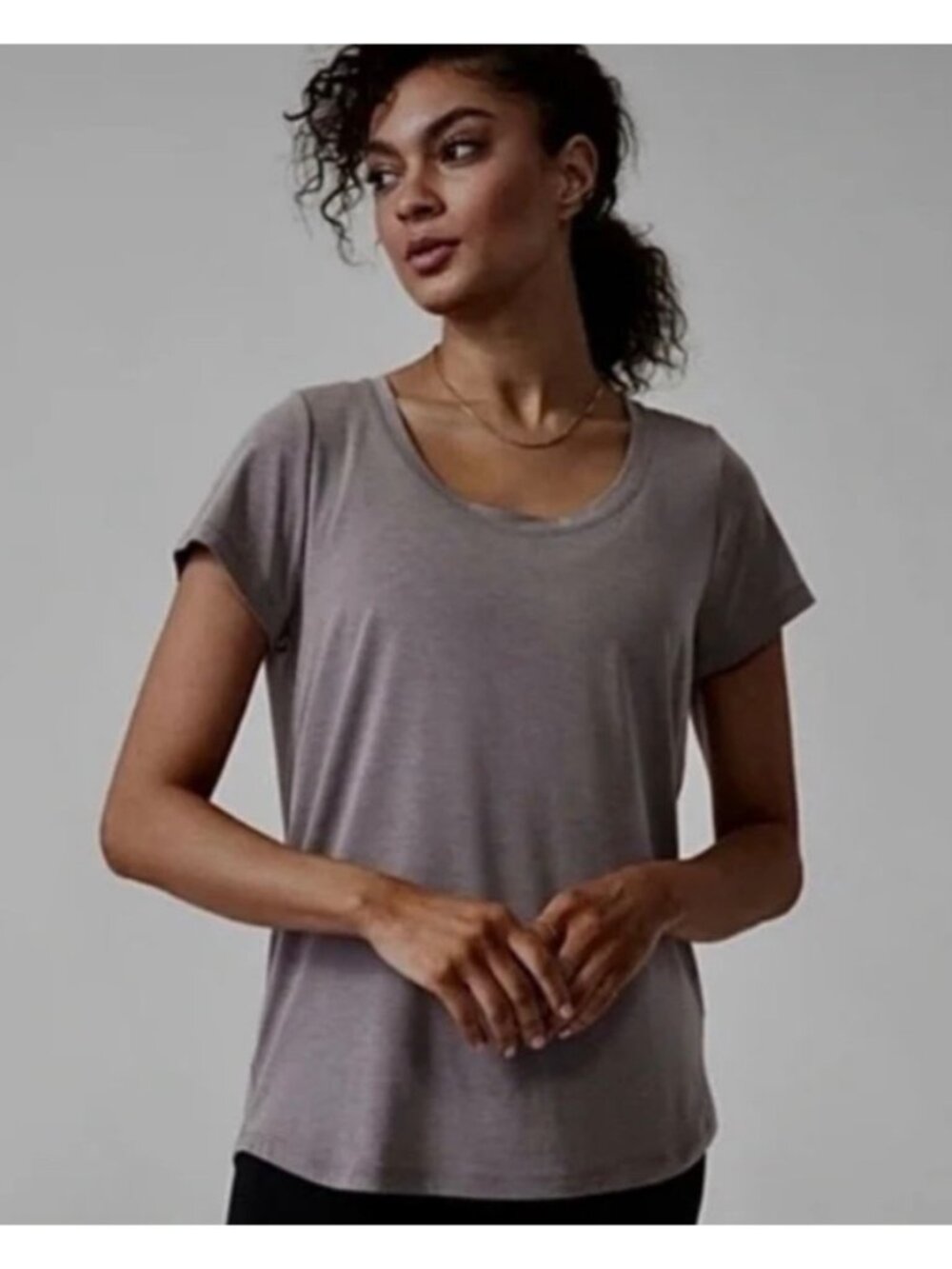 ATHLETA Solid Gray Short Sleeve Stratus II Athletic Longer Length T-Shirt XS